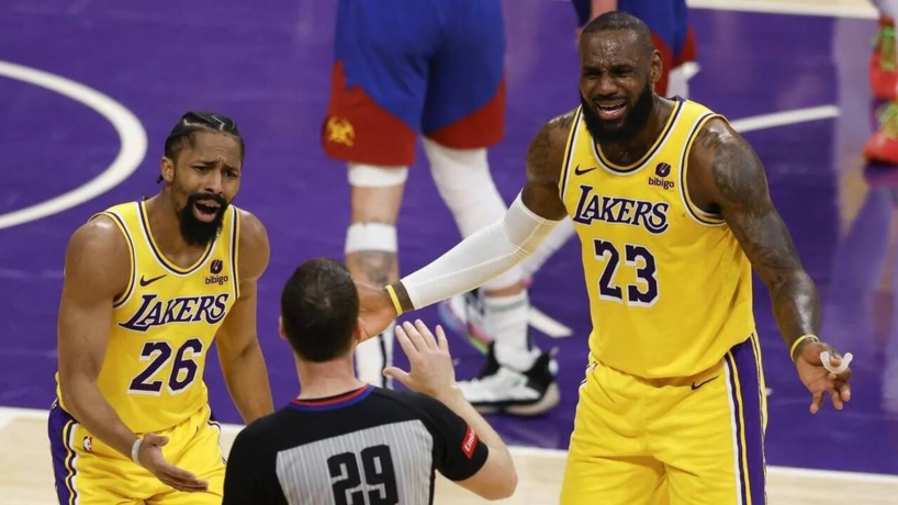 Play-offs NBA : LeBron James sorti par Denver au premier tour, son avenir reste flou 