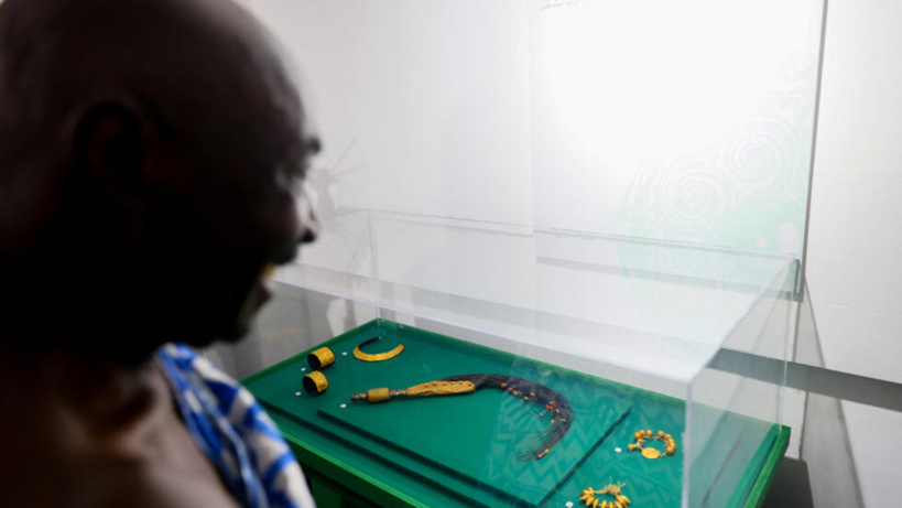 Ghana: à Kumasi, l’émouvant retour d’objets sacrés ashantis pillés il y a 150 ans Ghana: à Kumasi, l’émouvant retour d’objets sacrés ashantis pillés il y a 150 ans