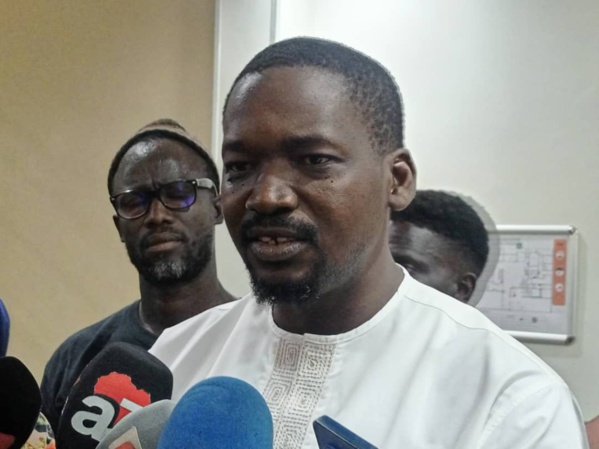 Dakar: des acteurs de la société civile discutent d'un avant-projet de loi portant promotion et protection des défenseurs des droits humains Dakar: des acteurs de la société civile discutent d'un avant-projet de loi portant promotion et protection des défenseurs des droits humains