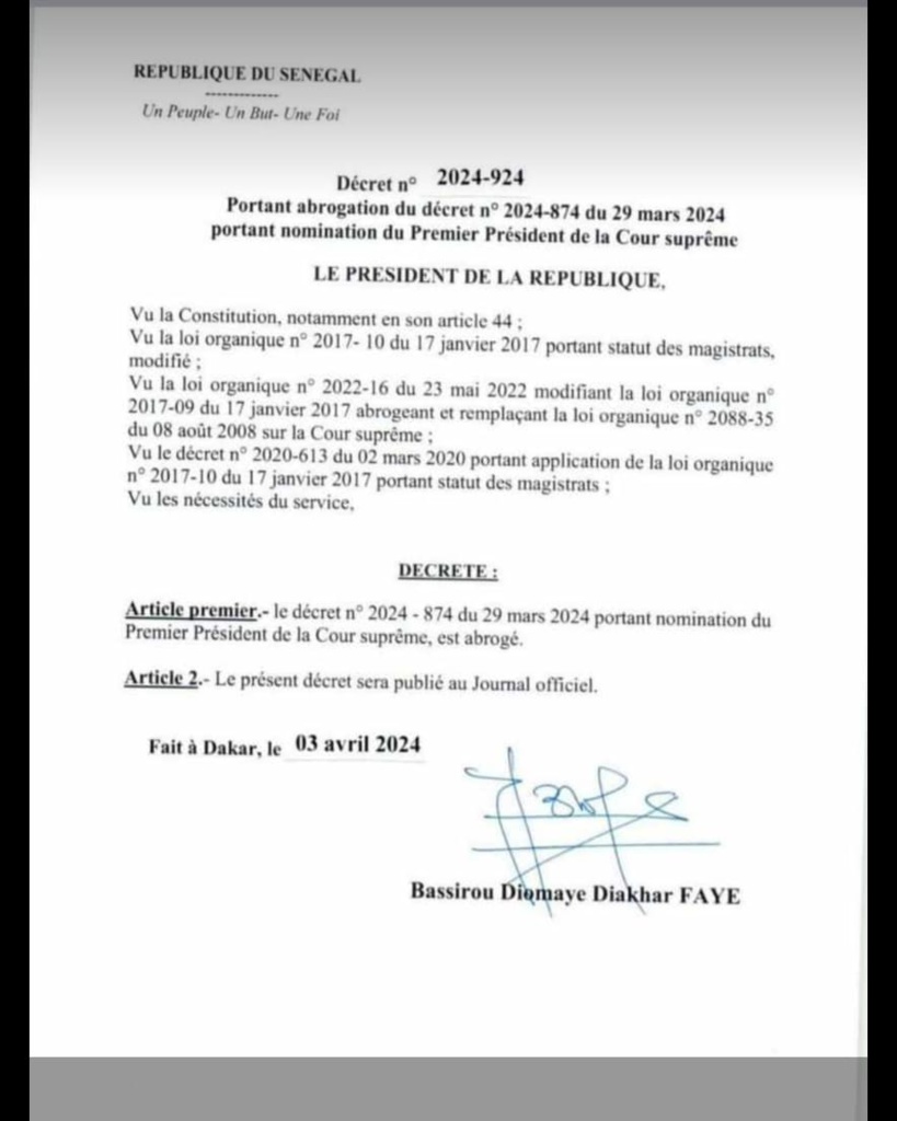 Présidence : quatre des 13 décrets d'abrogation pris le 03 avril par Diomaye Faye rendus publics (Documents) Présidence : quatre des 13 décrets d'abrogation pris le 03 avril par Diomaye Faye rendus publics (Documents)