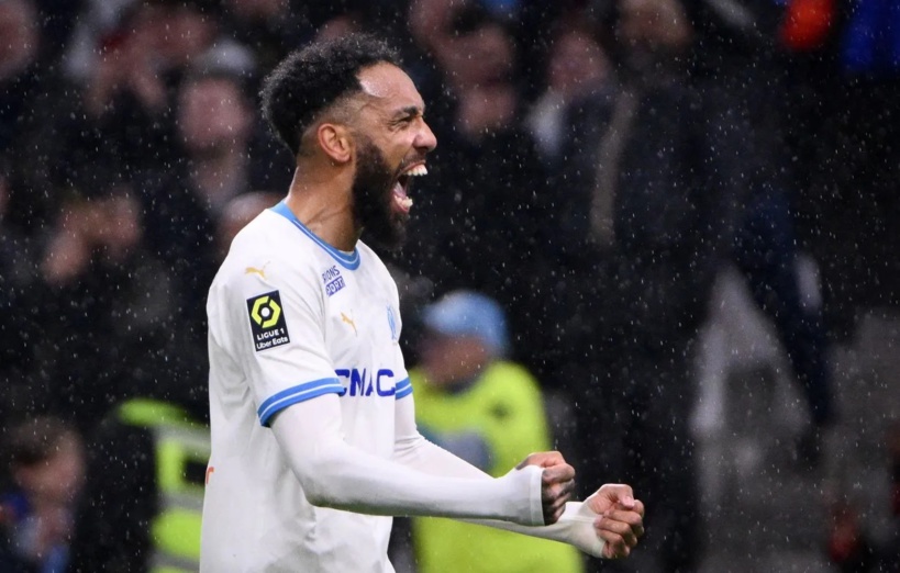 Foot : Pierre-Emerick Aubameyang remporte le Prix Marc-Vivien Foé 2024 Foot : Pierre-Emerick Aubameyang remporte le Prix Marc-Vivien Foé 2024