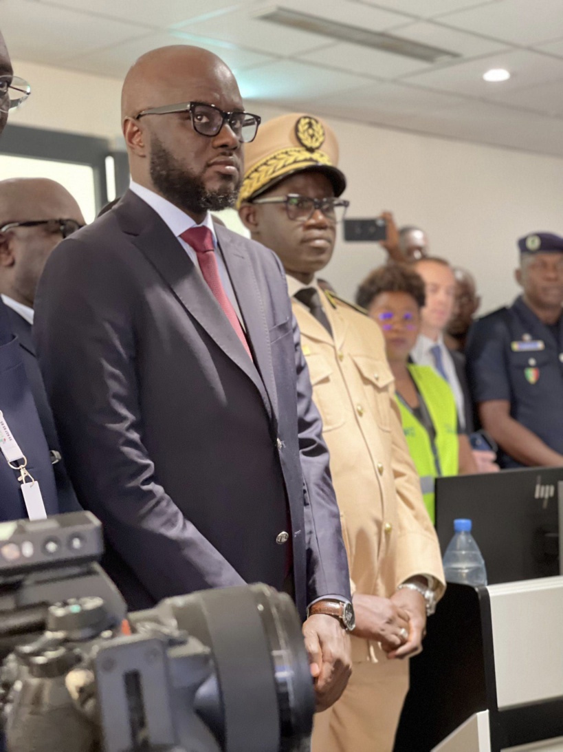 Mise en service progressive du BRT : le ministre El Malick Ndiaye annonce un projet de 14 lignes de plus de 1000 bus à gaz Mise en service progressive du BRT : le ministre El Malick Ndiaye annonce un projet de 14 lignes de plus de 1000 bus à gaz