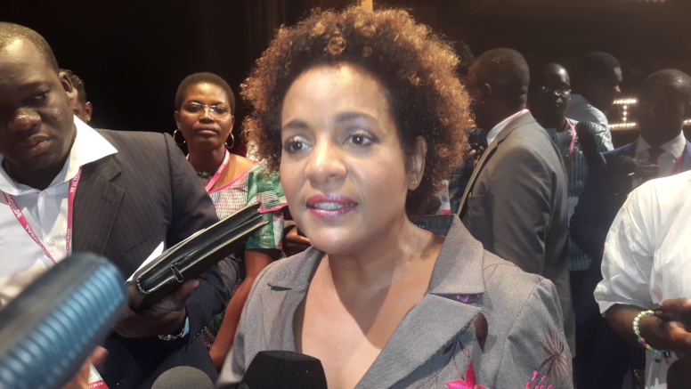 Michaelle Jean annonce la création de réseaux d'incubateurs et d'accélérateurs d'entreprises Michaelle Jean annonce la création de réseaux d'incubateurs et d'accélérateurs d'entreprises