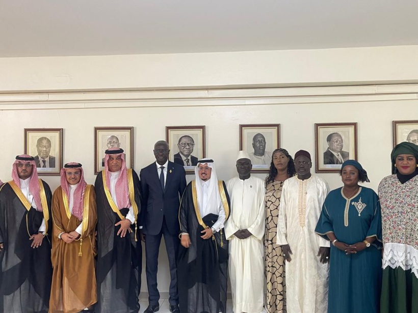 Assemblée nationale : une délégation de parlementaires saoudiens reçue par Amadou Mame Diop Assemblée nationale : une délégation de parlementaires saoudiens reçue par Amadou Mame Diop