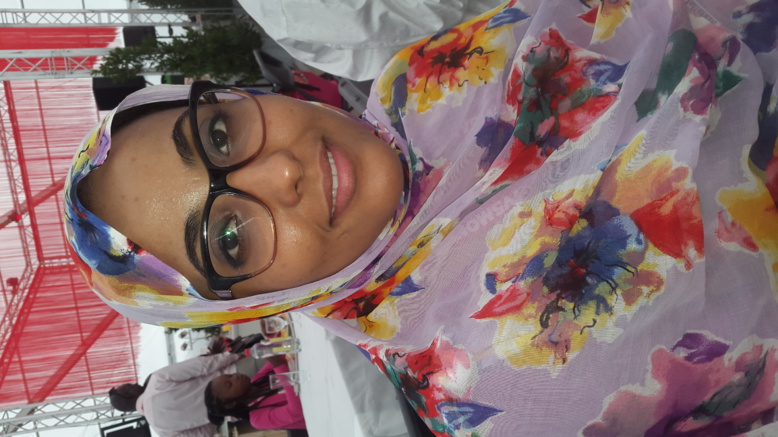 Aziza Cheikhna, Community Manager à Hadina RIMTIC Aziza Cheikhna, Community Manager à Hadina RIMTIC