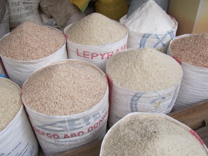 Prix du riz : les commerçants du marché Castors rassurent « il n’y a pas de hausse » Prix du riz : les commerçants du marché Castors rassurent « il n’y a pas de hausse »