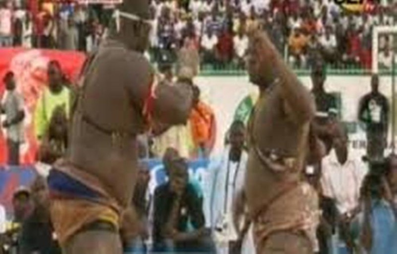 "Je luttais contre d'autres gens tapis dans l'ombre", Bombardier "Je luttais contre d'autres gens tapis dans l'ombre", Bombardier