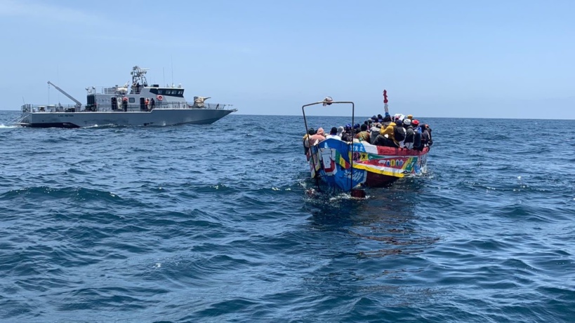 Émigration irrégulière : une embarcation avec 219 migrants à bord dont 25 mineurs interceptée par la Marine nationale Émigration irrégulière : une embarcation avec 219 migrants à bord dont 25 mineurs interceptée par la Marine nationale