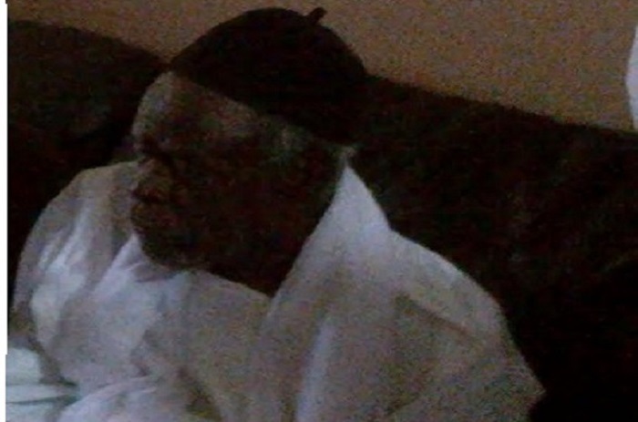 Mbacké : Le Khalife de Mame Mor Diarra «descend» Macky Sall.