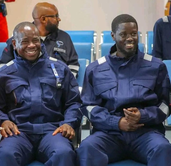 Visite du Président Diomaye à la plateforme Sangomar : quelques images qui en témoignent Visite du Président Diomaye à la plateforme Sangomar : quelques images qui en témoignent