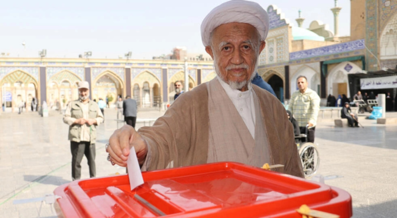 Présidentielle en Iran: les bureaux de vote ont ouvert pour le deuxième tour de l'élection présidentielle Présidentielle en Iran: les bureaux de vote ont ouvert pour le deuxième tour de l'élection présidentielle