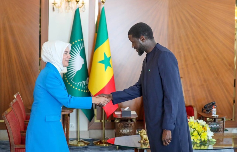 Diplomatie : le Président Bassirou Diomaye Faye a reçu ce vendredi la ministre turque Mahinur ÖZDEMİR GÖKTAŞ Diplomatie : le Président Bassirou Diomaye Faye a reçu ce vendredi la ministre turque Mahinur ÖZDEMİR GÖKTAŞ