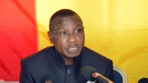 Moussa Dadis Camara a donné une conférence de presse à Ouagadougou le 11 mai lors de laquelle il a annoncé sa candidature à l'élection présidentielle de Guinée. AFP PHOTO / AHMED OUOBA