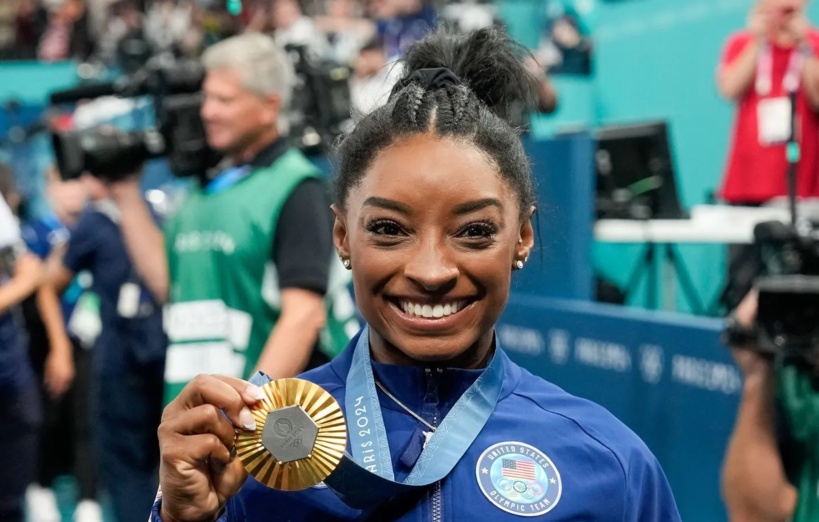 JO 2024 - Épreuve de saut de cheval : le passage exceptionnel et la nouvelle médaille d'or de Simone Biles JO 2024 - Épreuve de saut de cheval : le passage exceptionnel et la nouvelle médaille d'or de Simone Biles