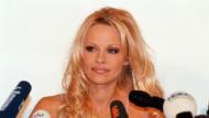 Pamela Anderson : Ses confidences sur sa terrible maladie, "On me l'a présentée comme une sentence de mort"