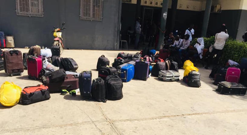 Les étudiants ressortissants de Kaolack expulsés de leur logement à Dakar Les étudiants ressortissants de Kaolack expulsés de leur logement à Dakar
