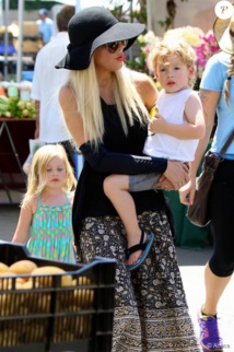 Tori Spelling gravement brûlée : La star porte plainte