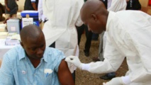 Le vaccin contre Ebola a été administré aux personnes de 18 ans révolus dans le Nord de la Sierra Leone.