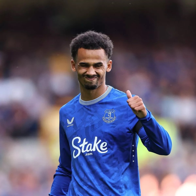 Premier League : Sean Dyche explique l'intégration progressive d'Iliman Ndiaye à Everton Premier League : Sean Dyche explique l'intégration progressive d'Iliman Ndiaye à Everton