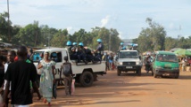 Patrouille de Casques bleus dans un quartier de Bangui. AFP/STRINGER Patrouille de Casques bleus dans un quartier de Bangui. AFP/STRINGER