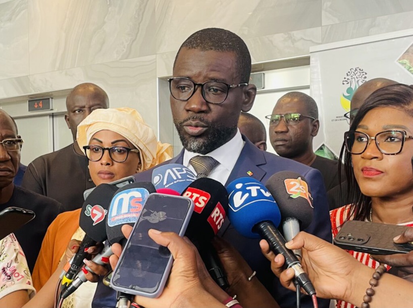 Alioune Dione, ministre de la Microfinance : « les OSC ont injecté 194 milliards de francs CFA dans l’économie en 2023 » Alioune Dione, ministre de la Microfinance : « les OSC ont injecté 194 milliards de francs CFA dans l’économie en 2023 »