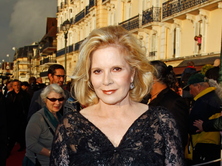 Sylvie Vartan : ses confidences sur son histoire d'amour avec Johnny Hallyday