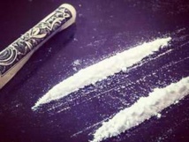 POUR SES 18 ANS, UNE MÈRE OFFRE À SA FILLE... DE LA COCAÏNE !