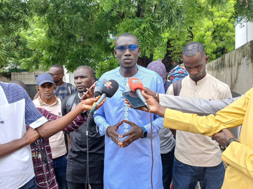 Fastef : les enseignants stagiaires réclament le paiement de leurs bourses et menacent de perturber les examens Fastef : les enseignants stagiaires réclament le paiement de leurs bourses et menacent de perturber les examens