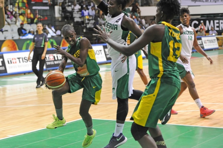 Afrobasket 2015: les "Lionnes" battues par le Nigéria, 64-75 (mis à jour) Afrobasket 2015: les "Lionnes" battues par le Nigéria, 64-75 (mis à jour)