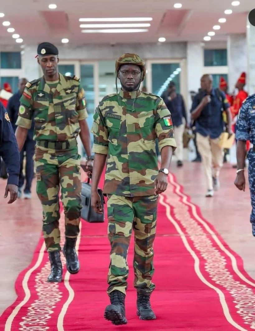 Le Président Diomaye Faye a quitté Dakar ce matin pour se rendre à Kédougou Le Président Diomaye Faye a quitté Dakar ce matin pour se rendre à Kédougou