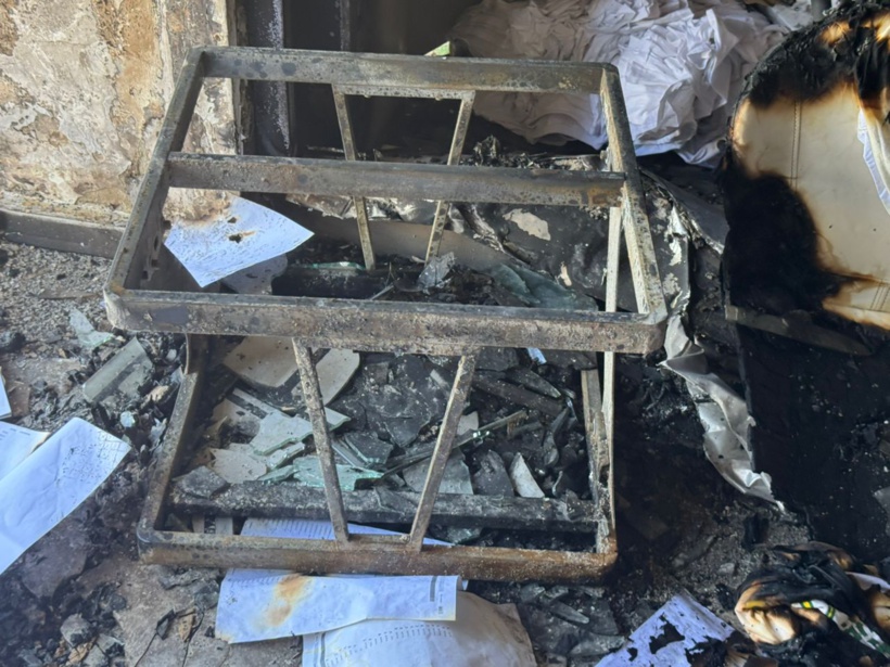 #Législatives2024: le siège de Taxawu Sénégal saccagé, Khalifa Sall sur les lieux pour constater les dégâts #Législatives2024: le siège de Taxawu Sénégal saccagé, Khalifa Sall sur les lieux pour constater les dégâts