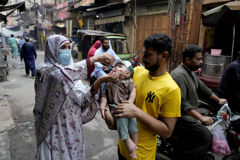Pakistan: au moins sept morts dans une attaque contre la campagne anti-polio Pakistan: au moins sept morts dans une attaque contre la campagne anti-polio