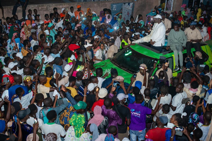 Campagne électorale à Kédougou : Amadou Ba accueilli en héros, appelle à l’unité pour le développement de la région Campagne électorale à Kédougou : Amadou Ba accueilli en héros, appelle à l’unité pour le développement de la région