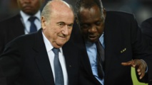 Président par intérim, Hayatou prend fonction à la FIFA