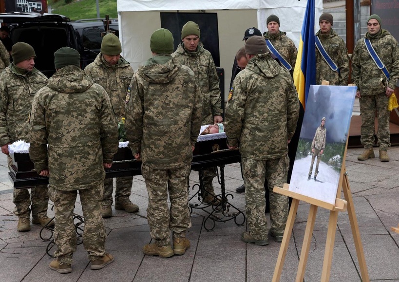 L'Ukraine a obtenu de la Russie les corps de 563 de ses soldats L'Ukraine a obtenu de la Russie les corps de 563 de ses soldats