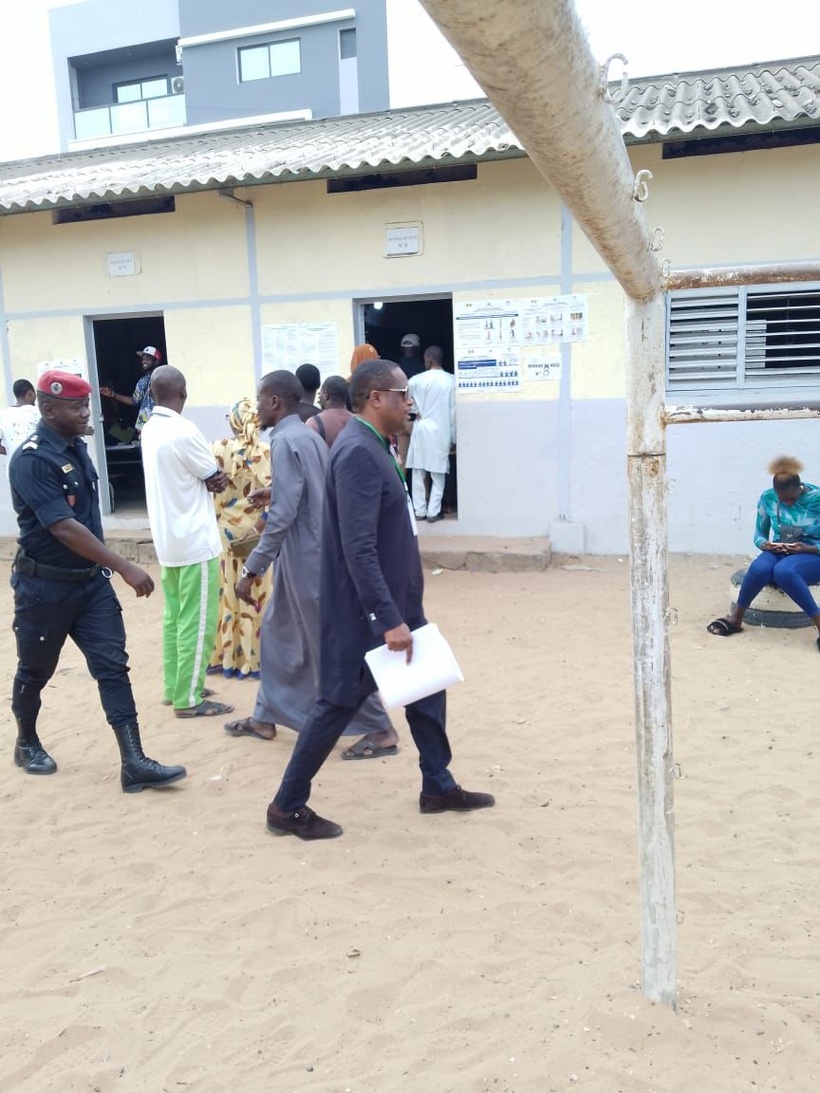 #Législatives2024 - Pikine Est : "La liste de Pastef renversée au bureau 1 de l'école Touba Diacksao" #Législatives2024 - Pikine Est : "La liste de Pastef renversée au bureau 1 de l'école Touba Diacksao"