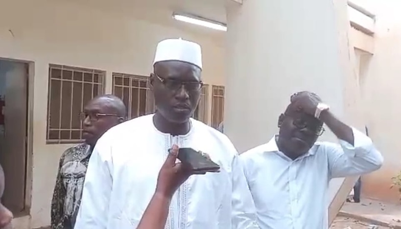 #Législatives2024 : le maire de Rufisque Est Elimane Sakho Sembène appelle les Sénégalais à aller voter massivement #Législatives2024 : le maire de Rufisque Est Elimane Sakho Sembène appelle les Sénégalais à aller voter massivement
