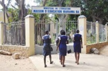 50 élèves recalées au concours d’entrée à Mariama Ba : les parents dénoncent des magouilles 50 élèves recalées au concours d’entrée à Mariama Ba : les parents dénoncent des magouilles
