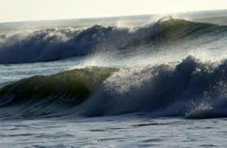 ​Alerte météo: houle dangereuse à partir de 20 heures