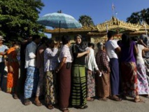 Elections générales en Birmanie: affluence dans les bureaux de vote Elections générales en Birmanie: affluence dans les bureaux de vote