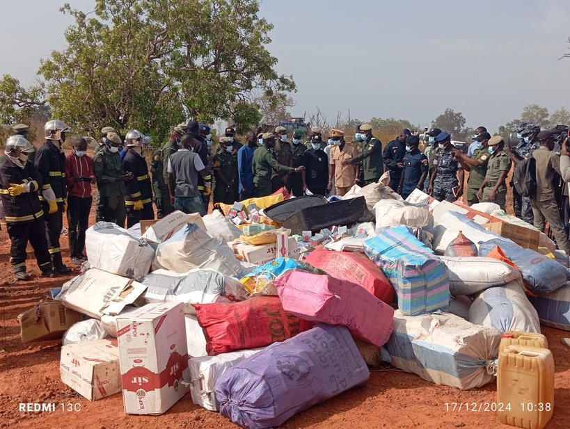 Kolda : plus de 10 milliards de faux billets, 700 kg de chanvre indien, et des produits prohibés incinérés par la douane Kolda : plus de 10 milliards de faux billets, 700 kg de chanvre indien, et des produits prohibés incinérés par la douane