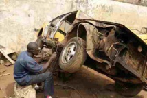 Priés de quitter les lieux : les mécaniciens de Ouest foire se braquent et menacent. Priés de quitter les lieux : les mécaniciens de Ouest foire se braquent et menacent.