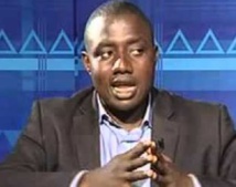 Yoro Dia sur la sortie du dictateur Gambien: «Le Sénégal doit montrer à Yaya Jammeh...» Yoro Dia sur la sortie du dictateur Gambien: «Le Sénégal doit montrer à Yaya Jammeh...»