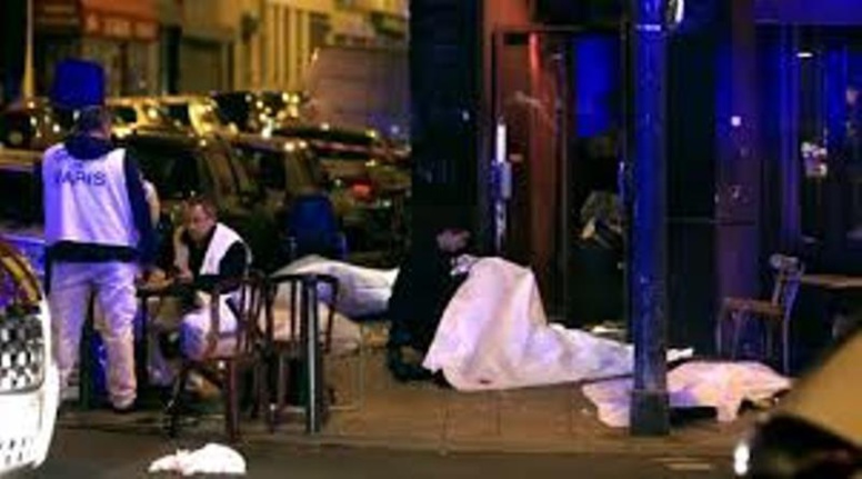 Le président Sall annonce le décès d'une Sénégalaise dans les attentats de Paris Le président Sall annonce le décès d'une Sénégalaise dans les attentats de Paris