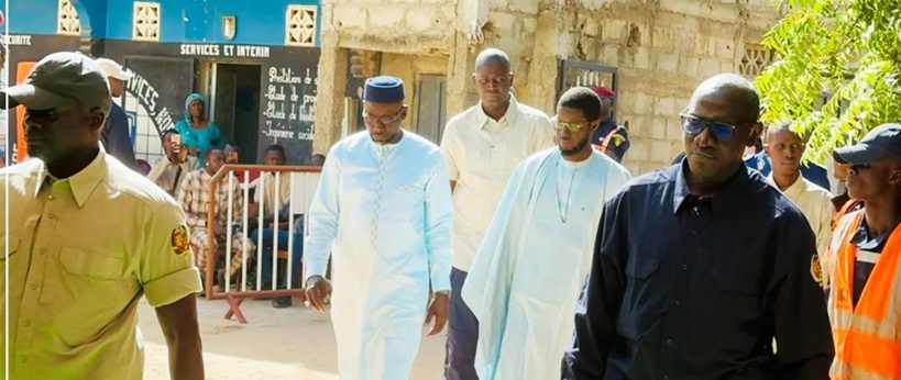 Décès de l'épouse du ministre de la de la Microfinance : le président Diomaye s'est rendu à Bambey pour présenter ses condoléances Décès de l'épouse du ministre de la de la Microfinance : le président Diomaye s'est rendu à Bambey pour présenter ses condoléances