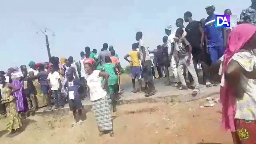 Tensions à Paoskoto : Le maire réclame la libération des 27 manifestants dont des élèves et appelle au dialogue Tensions à Paoskoto : Le maire réclame la libération des 27 manifestants dont des élèves et appelle au dialogue