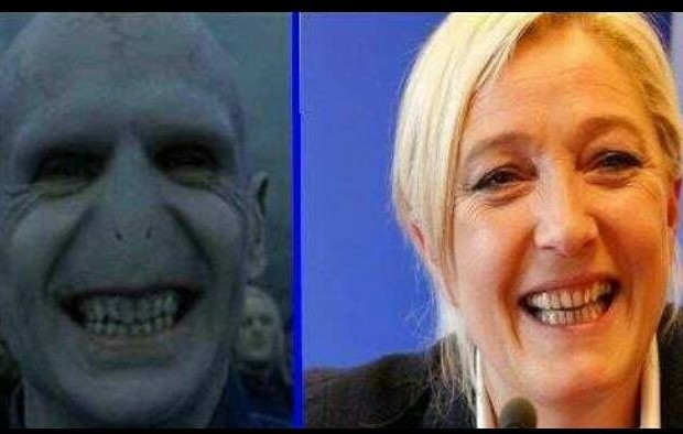Marine Le Pen porte plainte contre Harry Potter pour sa ressemblance avec Voldemort.