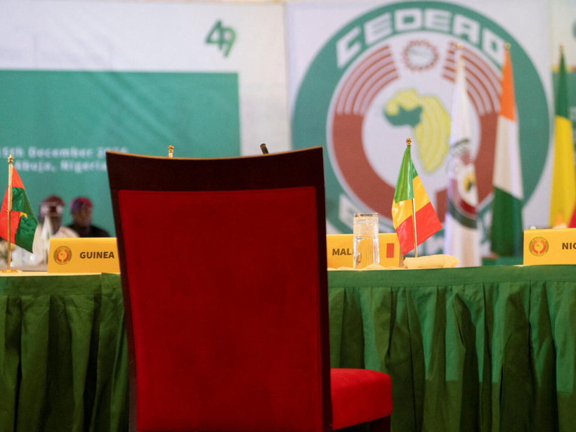 Cédéao: une manifestation organisée à Paris contre le retrait du Niger, du Mali et du Burkina Faso Cédéao: une manifestation organisée à Paris contre le retrait du Niger, du Mali et du Burkina Faso