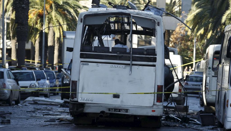 La Tunisie ferme sa frontière avec la Libye