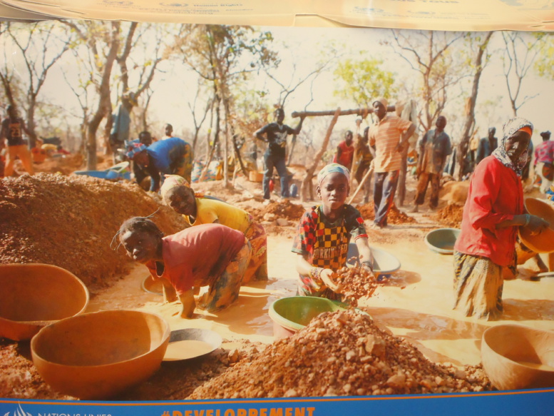 16 jours d’activisme contre la violence : les femmes sonnent l’alerte 16 jours d’activisme contre la violence : les femmes sonnent l’alerte